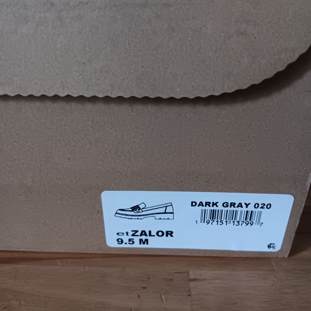 Earth ZALOR Loafers Womens 9.5 Dark Gray/Brown New Suede Lug Sole Chain Link 020 - Picture 3 of 8
